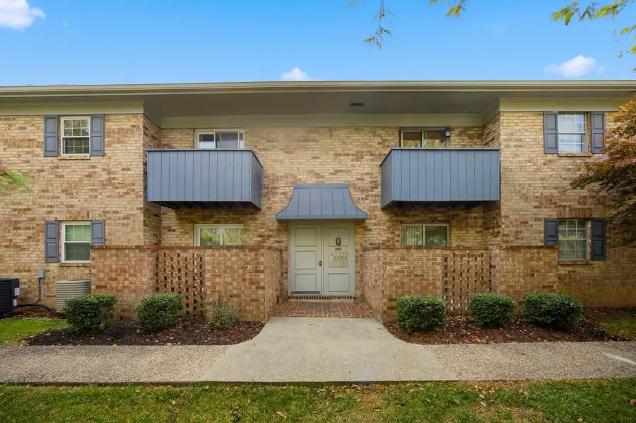 1068 Armstrong Mill Road #A, Lexington, KY 40517 - #2