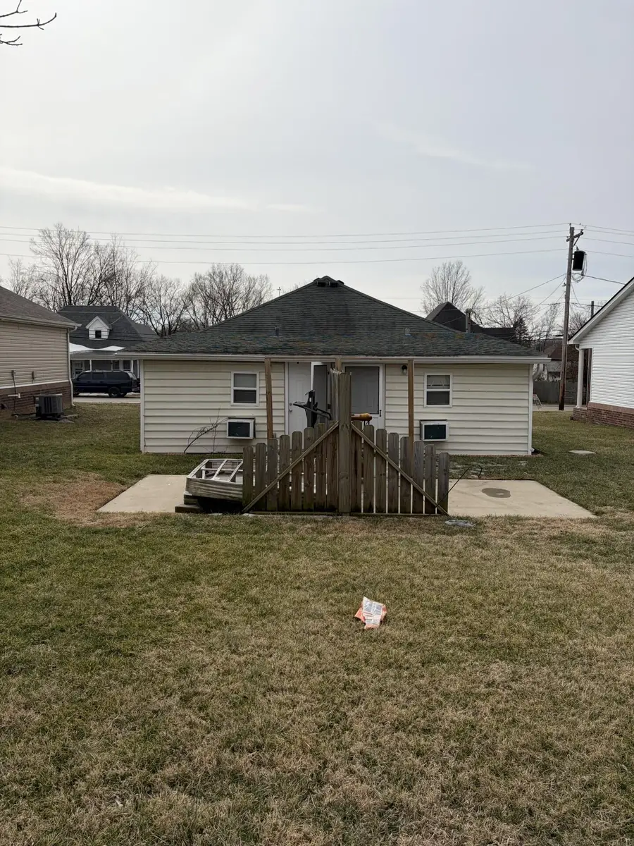 229 E Oak Street, Nicholasville, KY 40356 - #3