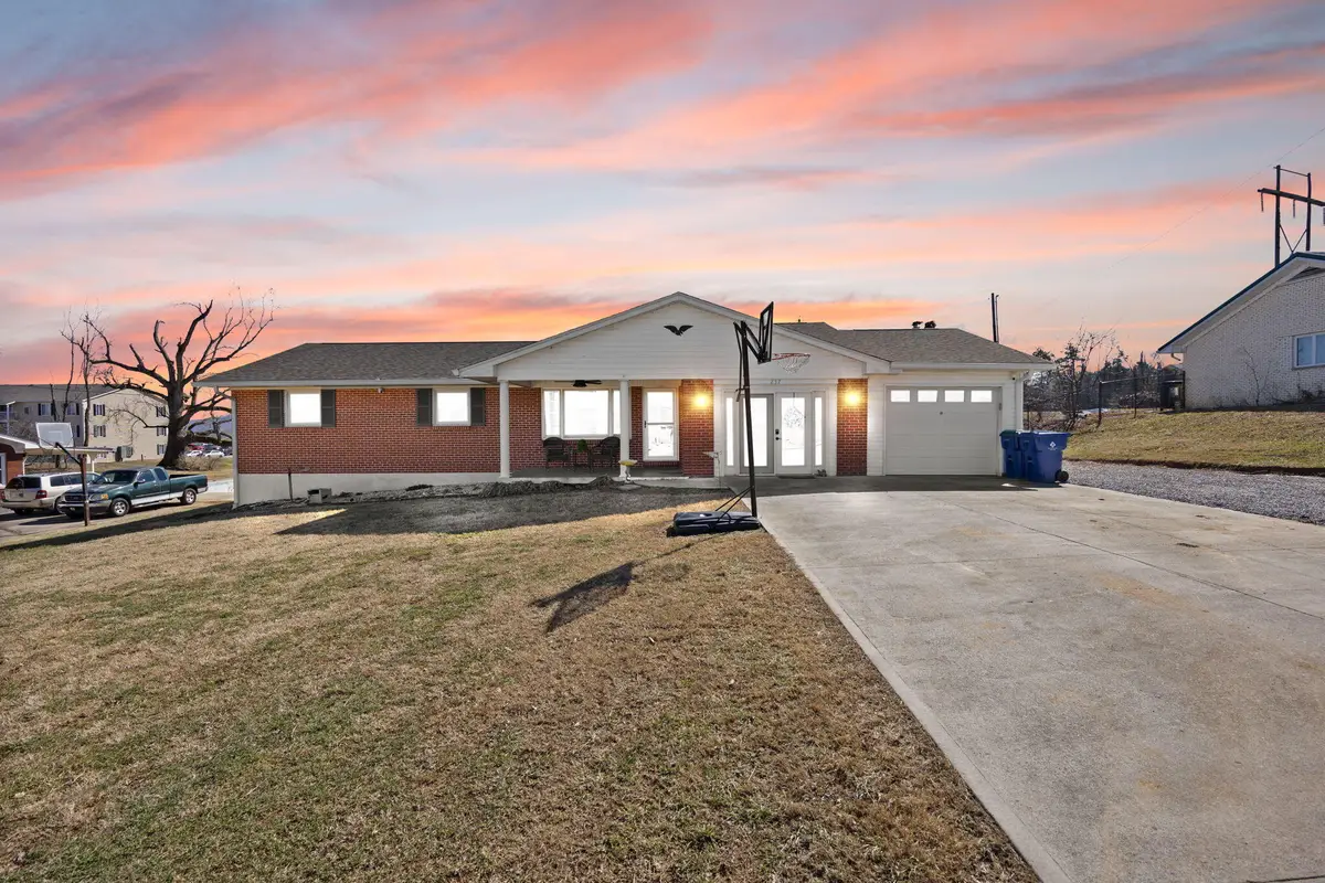 237 Magnolia Avenue, Somerset, KY 42503 - #1