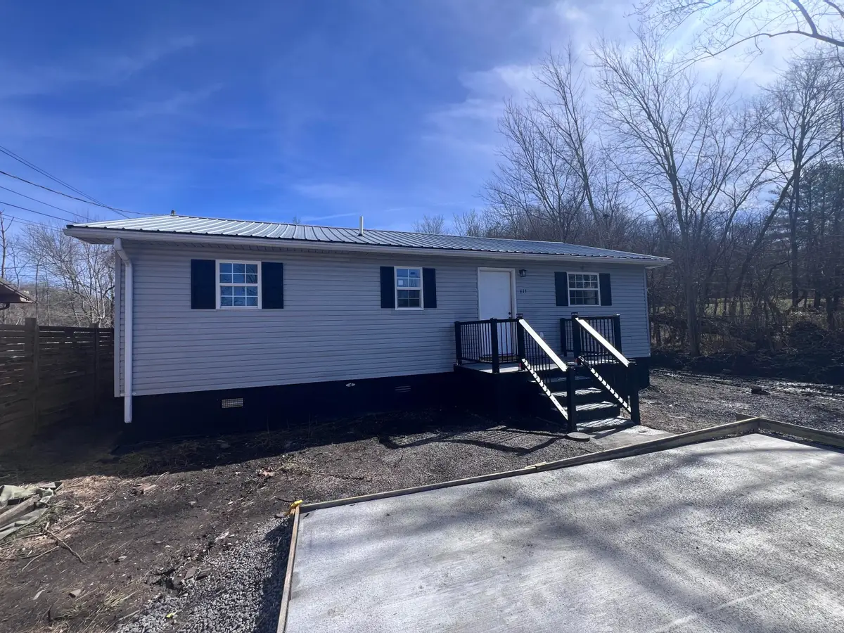 615 S 22nd Street, Middlesboro, KY 40965 - #1