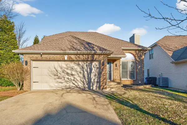 216 Meadow Valley Road, Lexington, KY 40511