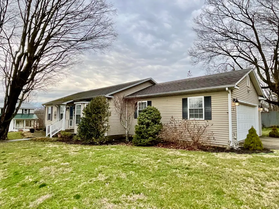 8 Chenault Drive, Mount Sterling, KY 40353 - #2