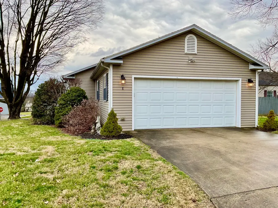 8 Chenault Drive, Mount Sterling, KY 40353 - #3