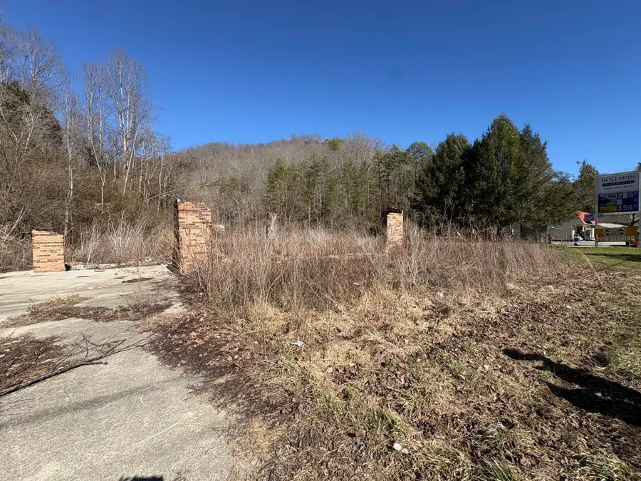 5735 Kentucky 1482, Oneida, KY 40972 - #2