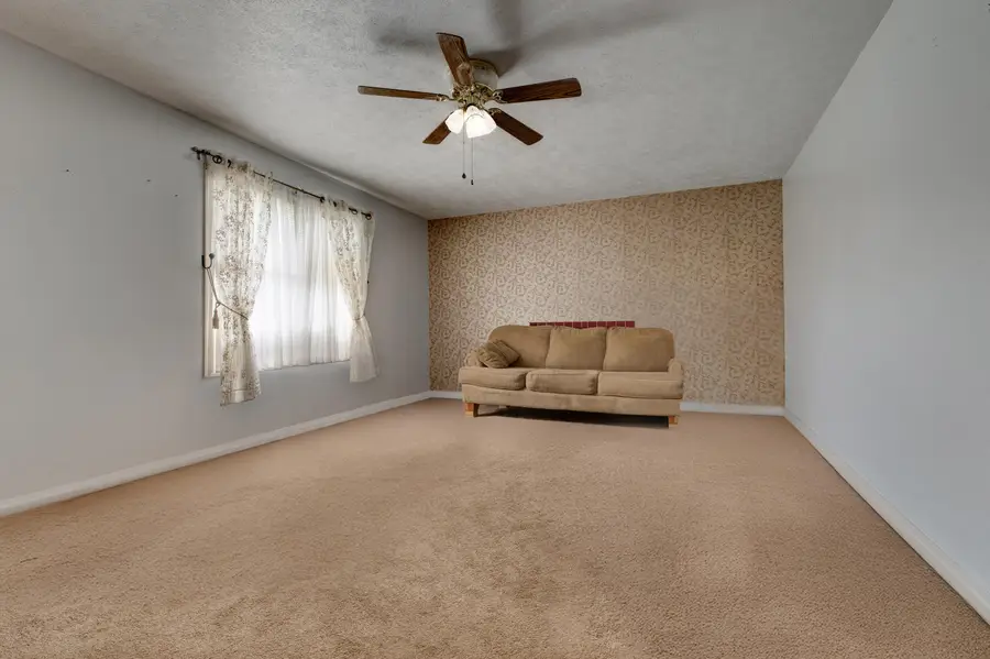 913-916 Robin Avenue, Mount Sterling, KY 40353 - #3