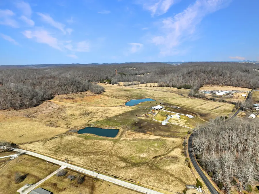 423 Loop Road, Hustonville, KY 40437 - #2