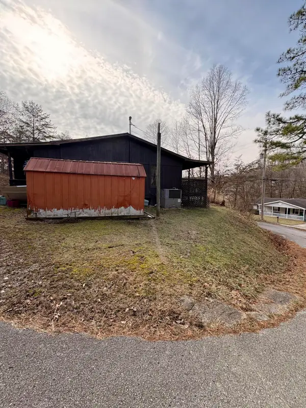 124 Pleasant, Morehead, KY 40351