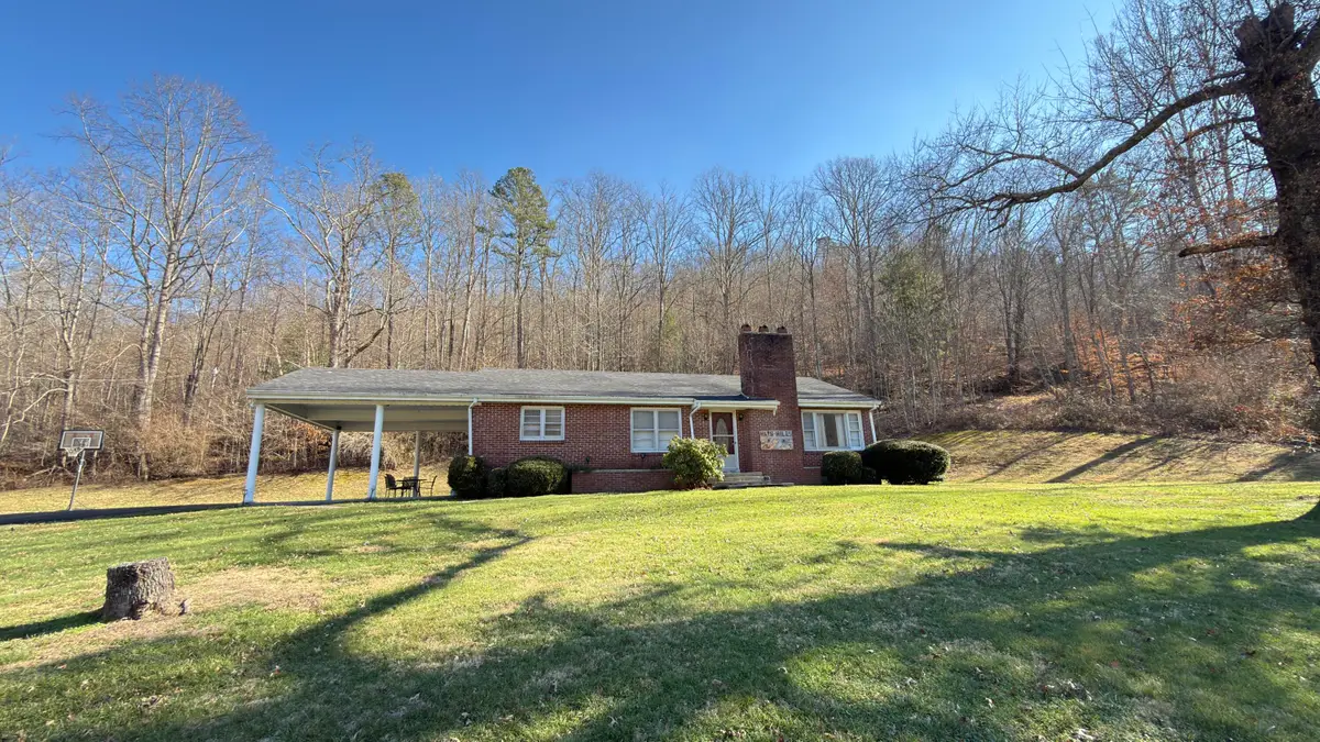 408 Hwy. 421, McKee, KY 40447 - #1