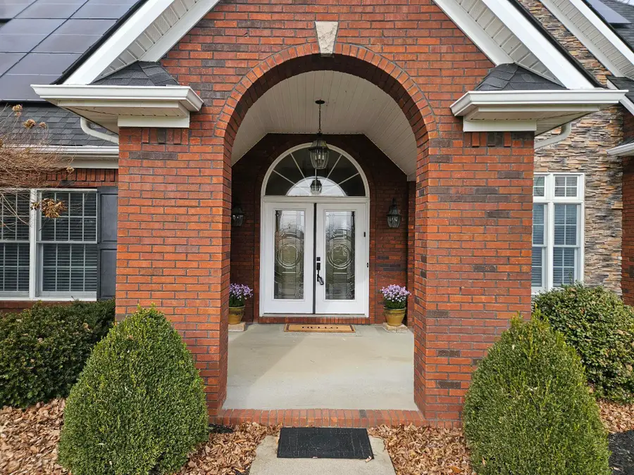 706 Hunter Drive, Lancaster, KY 40444 - #2