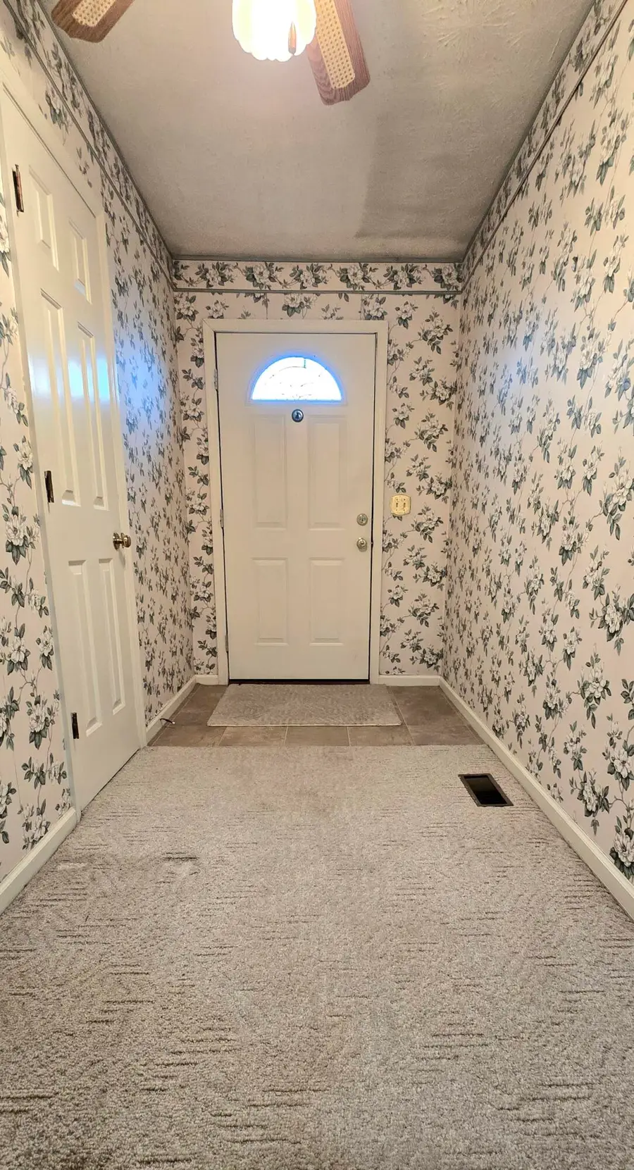 121 Hycliff Street, Harrodsburg, KY 40330 - #3