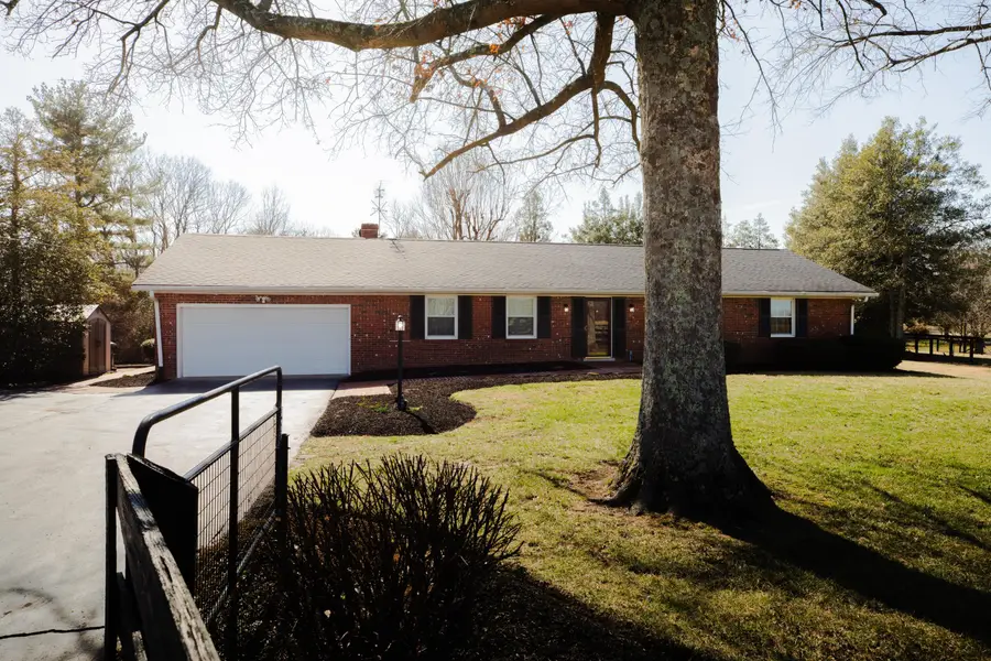 4660 Athens Walnut Hill Pike, Lexington, KY 40515 - #2