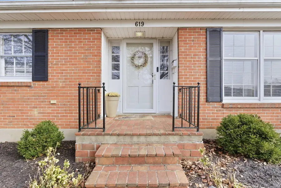 619 Greenwood Drive, Harrodsburg, KY 40330 - #2