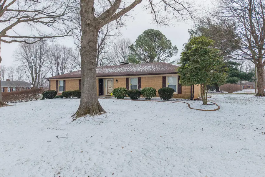 309 Plantation Lane, Frankfort, KY 40601 - #3