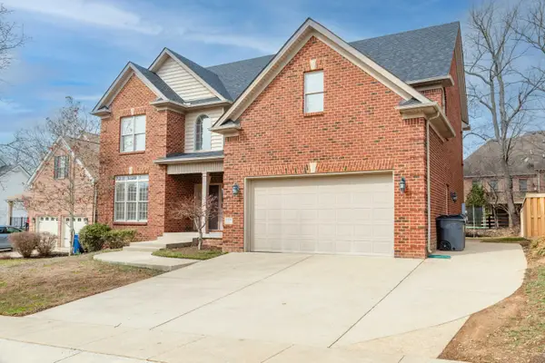 1004 Firethorn Place, Lexington, KY 40515