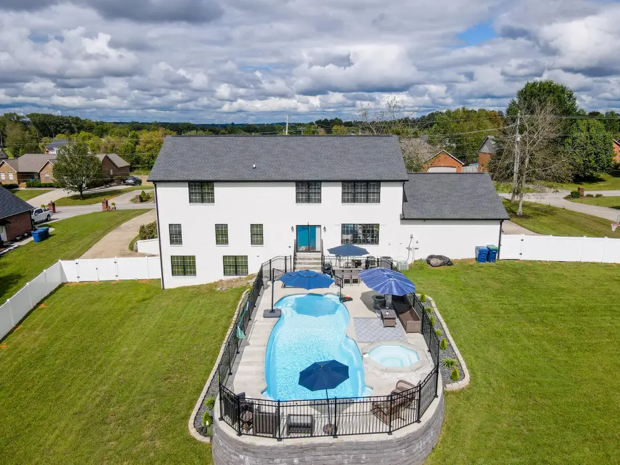 286 Lake Forest Drive, Somerset, KY 42503 - #2