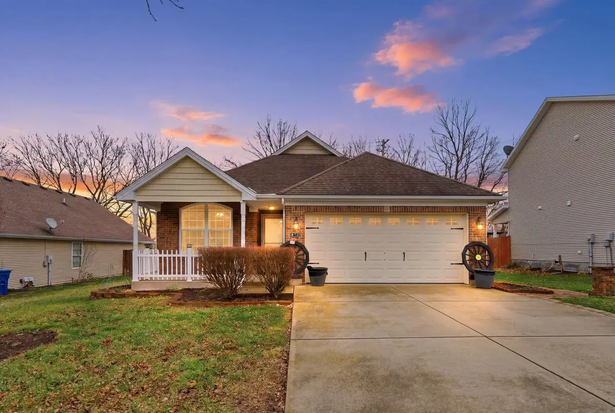 152 Sutton Pl Boulevard, Georgetown, KY 40324 - #1