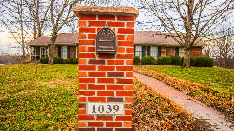 1039 Greenbriar Road, Lawrenceburg, KY 40342 - #3