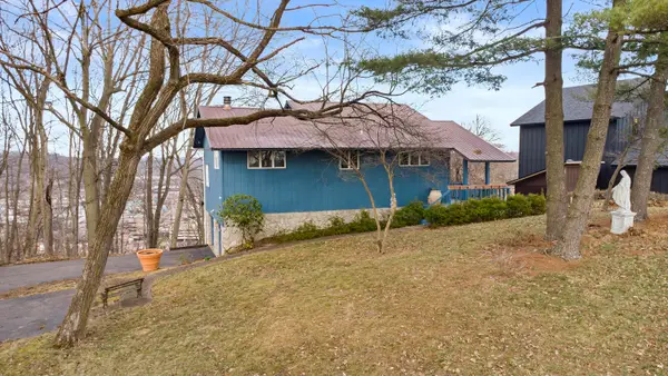 2307 Hillcrest Road, Ashland, KY 41101