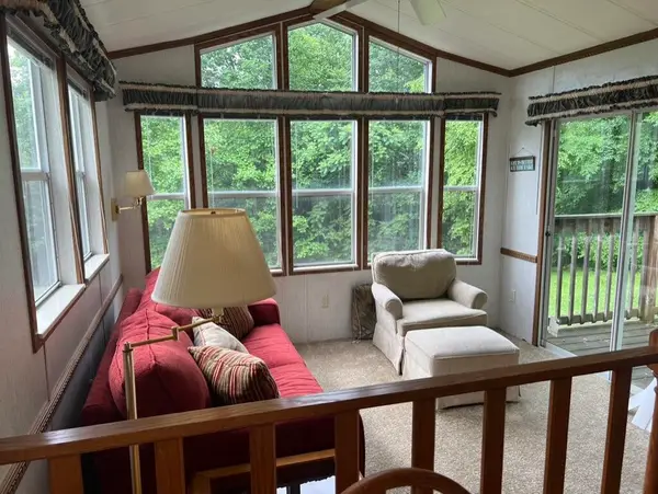 837 Crockett Road, Russell Springs, KY 42642