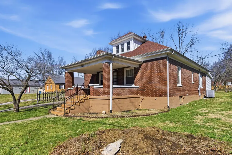 225 E Broadway Street, Danville, KY 40422 - #3