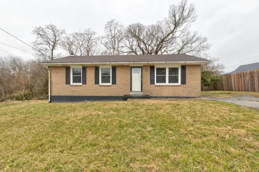 8 Dunbar Street, Mount Sterling, KY 40353 - #2