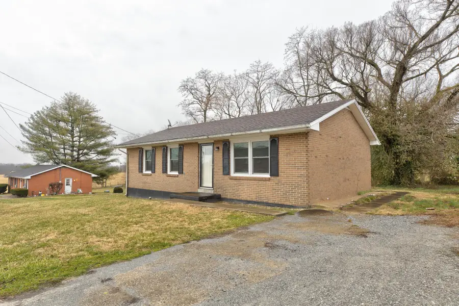 8 Dunbar Street, Mount Sterling, KY 40353 - #3