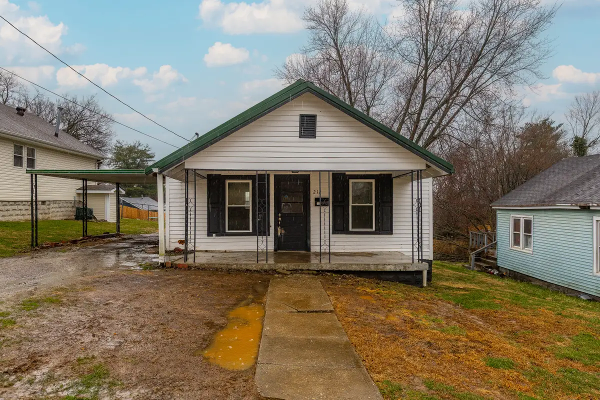 212 Montgomery Avenue, Mount Sterling, KY 40353 - #1