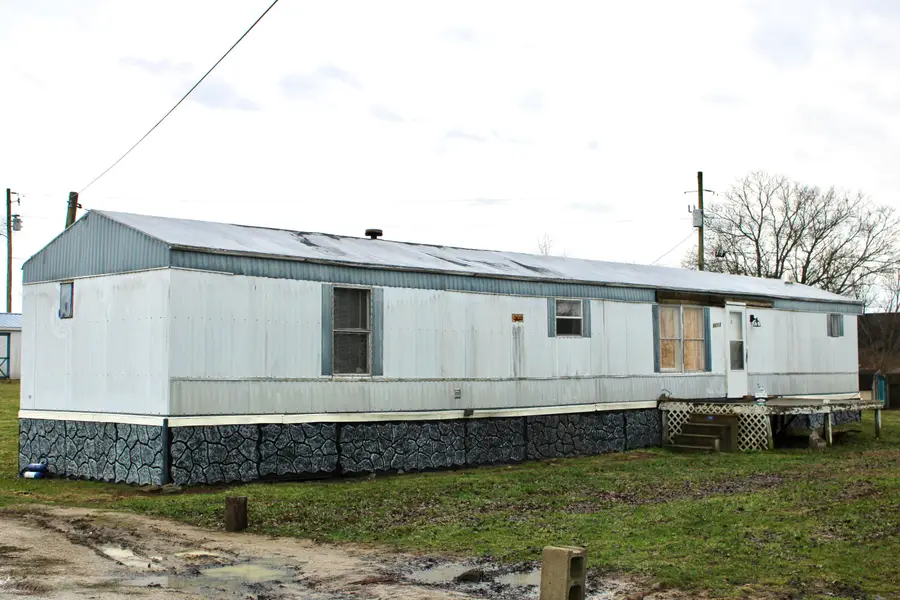 8210 Orangeburg Road, Maysville, KY 41056 - #3