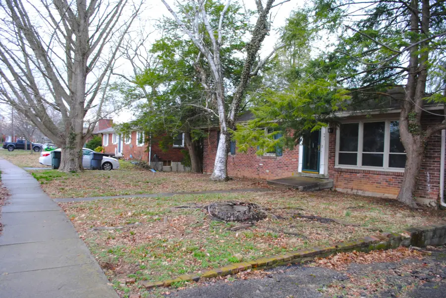 941 Holly Springs Drive, Lexington, KY 40504 - #3