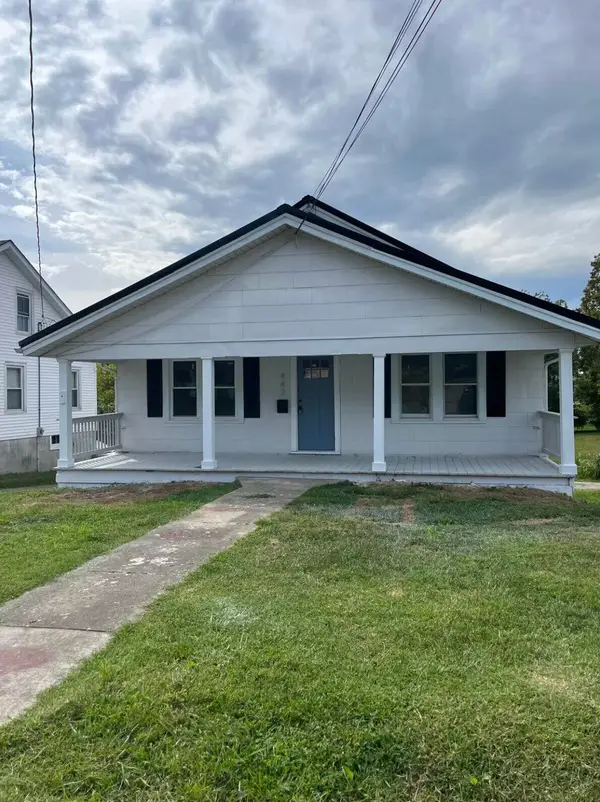 442 W Office Street, Harrodsburg, KY 40330