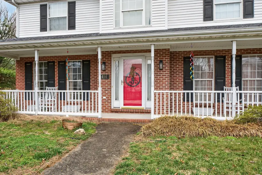 484 Hunters Ridge Road, Versailles, KY 40383 - #3