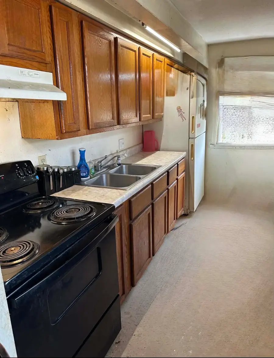 301 Cumberland Place, Cumberland, KY 40823 - #2