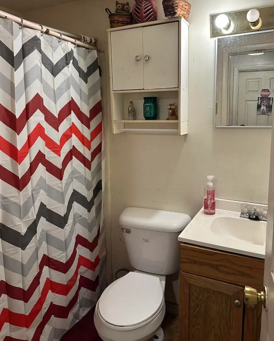 301 Cumberland Place, Cumberland, KY 40823 - #3