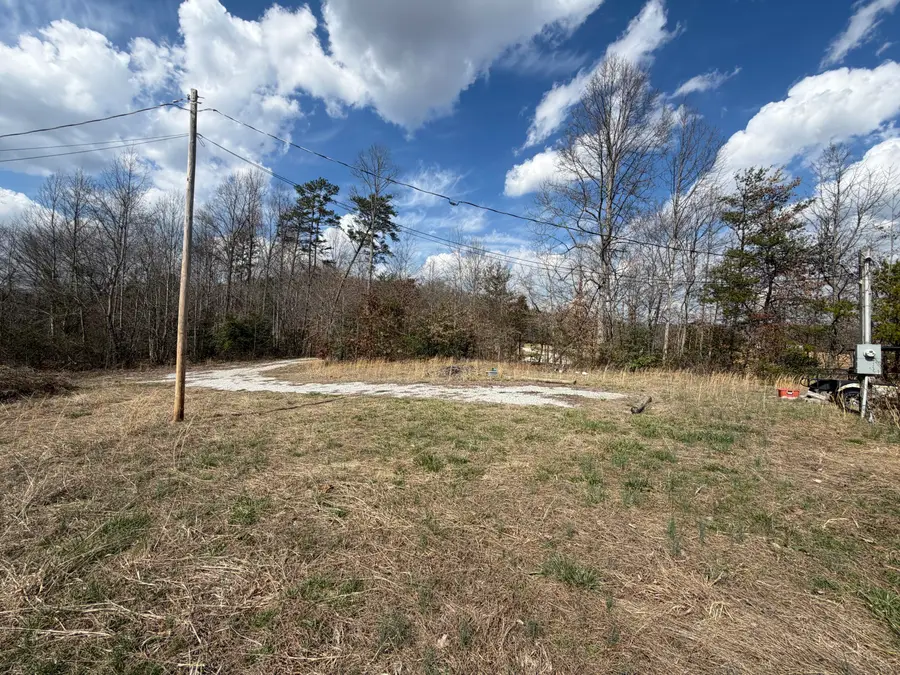 1801 River Road, Williamsburg, KY 40769 - #3