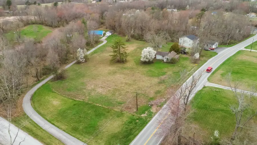 1957 Ky-490, East Bernstadt, KY 40729 - #2