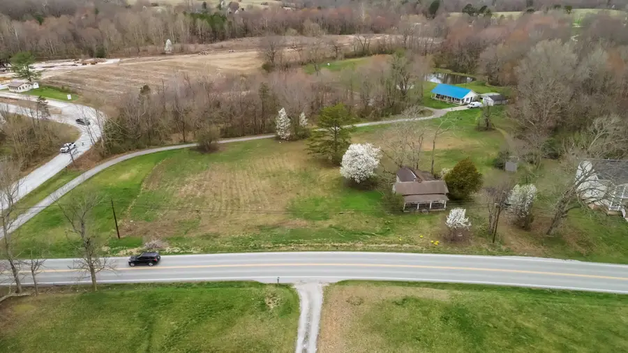 1957 Ky-490, East Bernstadt, KY 40729 - #3