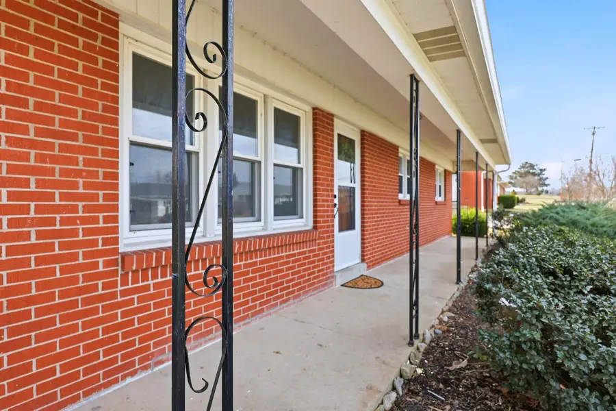 196 W Erskine Drive, Danville, KY 40422 - #3