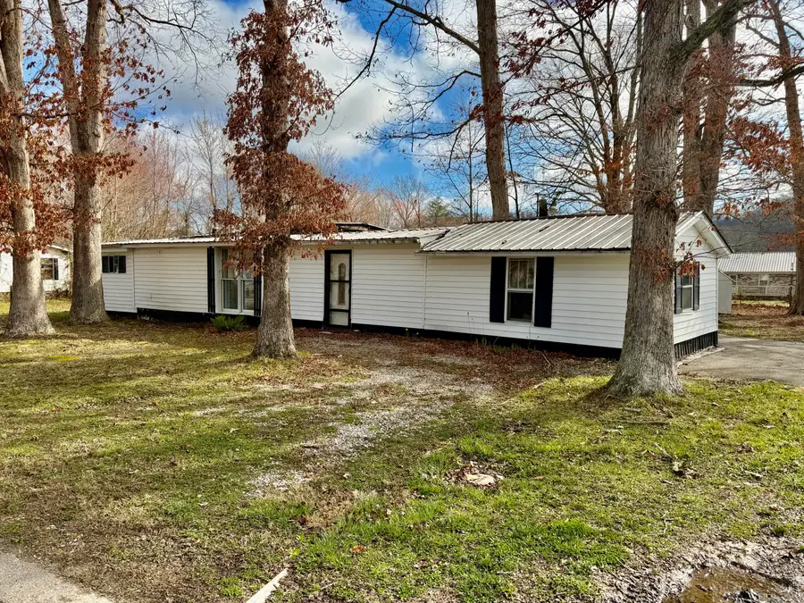 476 Tyree Street, Brodhead, KY 40409 - #2