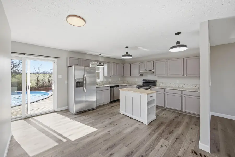 1003 Ravenwood Drive, Lawrenceburg, KY 40342 - #3