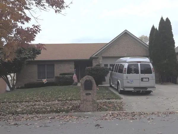 1324 Saddle Club Way, Lexington, KY 40504