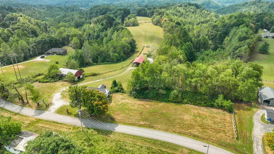 242 Lodge Hall Road, McKee, KY 40447 - #3