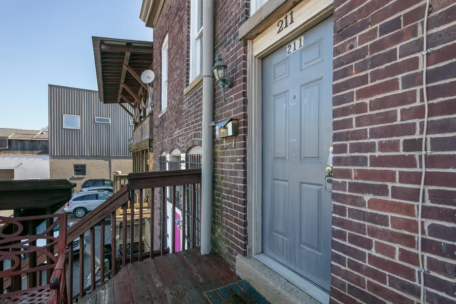 211 N Limestone #301, Lexington, KY 40507 - #2