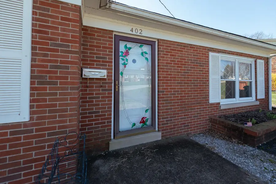 402 Hiawatha Trail, Georgetown, KY 40324 - #2