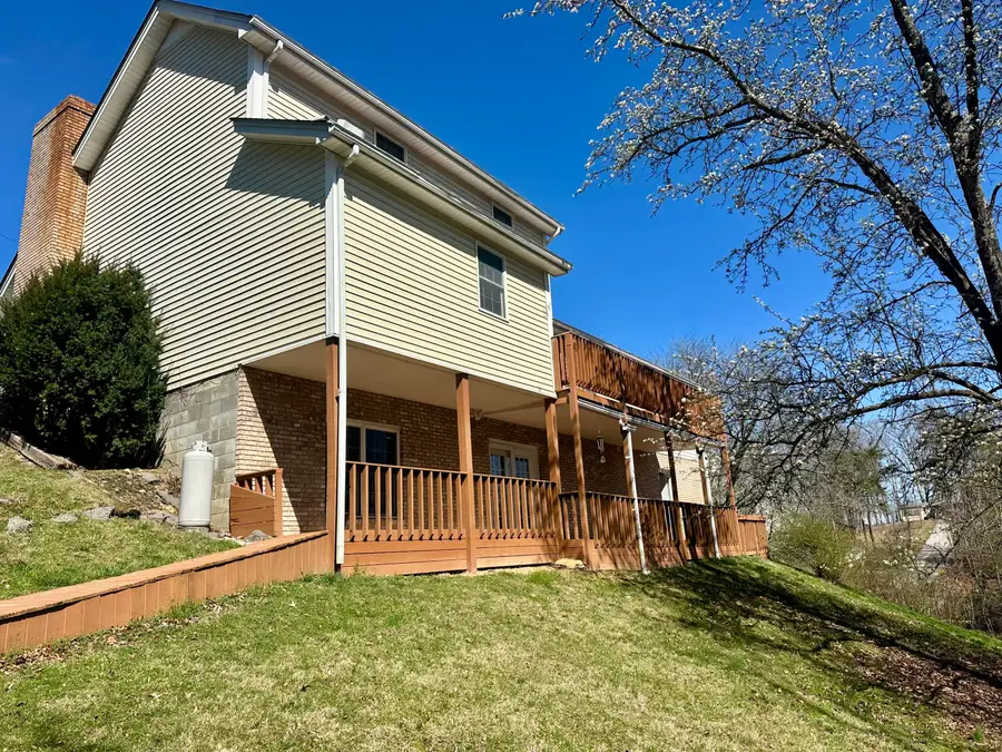 604 E 9th Street, London, KY 40741 - #3