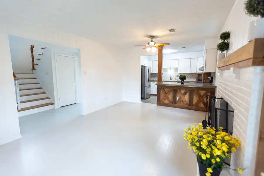 500 Laketower Drive #8, Lexington, KY 40502 - #3