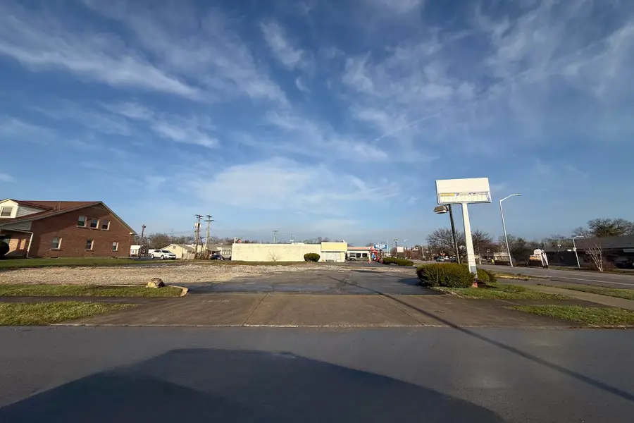 216 Southland Drive, Lexington, KY 40503 - #2