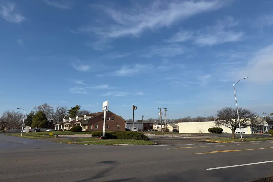 216 Southland Drive, Lexington, KY 40503 - #3