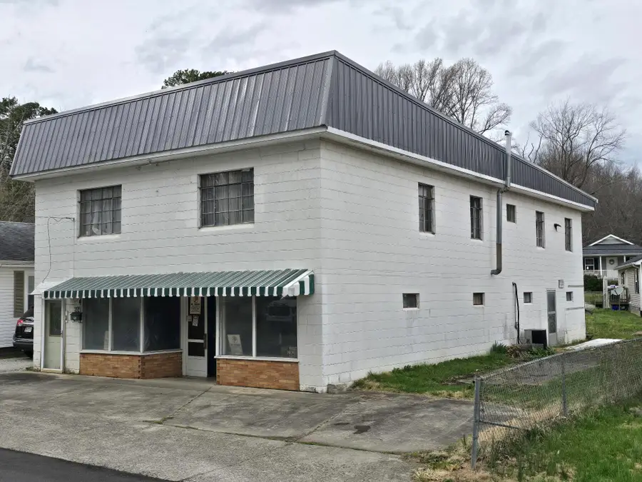 904 W 5th Street, Corbin, KY 40701 - #2