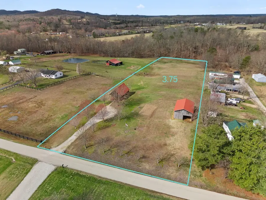 800 Pine Hill Road, Jeffersonville, KY 40337 - #2