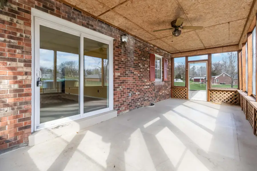 106 Redwood Drive, Stanford, KY 40484 - #3